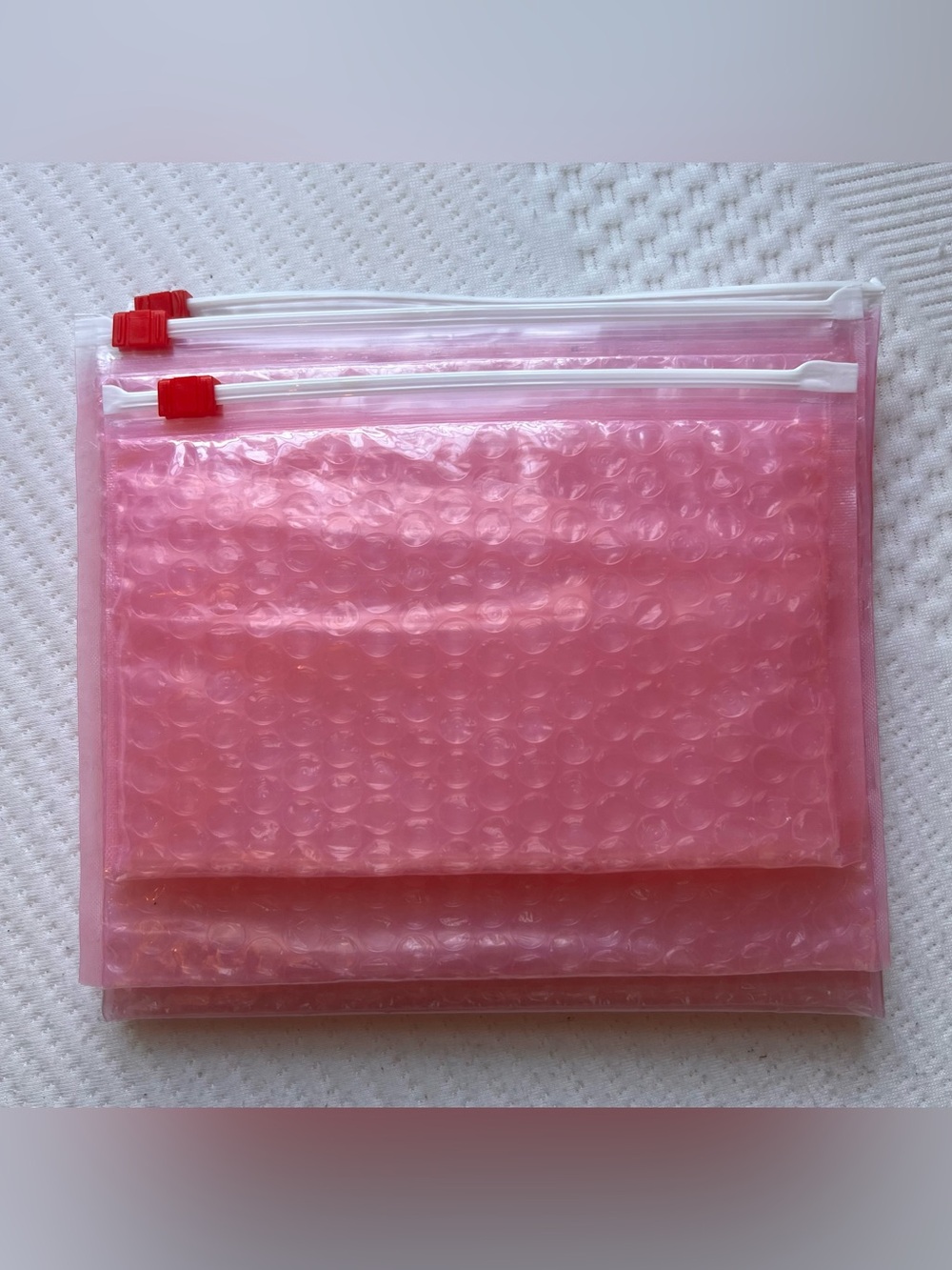Glossier Pink Bubble Bags (3pk)